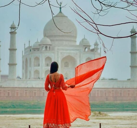 From Delhi: Taj Mahal & Agra City Tour by Car -All Inclusive